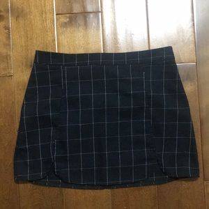 RARE!!! brandy melville plaid skirt